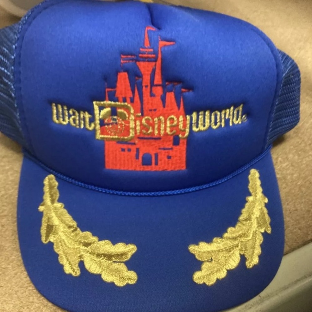 Vintage 1980s Walt Disney World Snapback Trucker